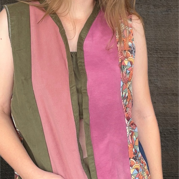 Earthy mushroom Patchwork Vest - Picture 5 of 15